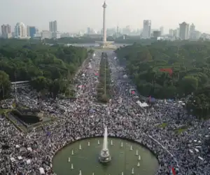 Jelang Reuni Akbar PA 212, #AyoPutihkanMonas212 Menggema Di Media Sosial