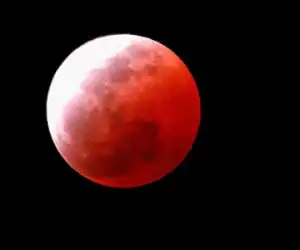 Pukul 00.05 WIB Besok, Gerhana Penumbra Lintasi Indonesia