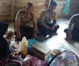 Polsek Blangpidie Bantu Warga Kurang Mampu