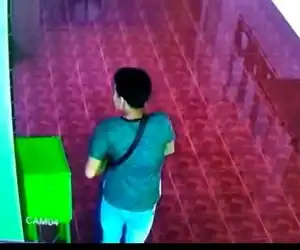 Pencuri Kotak Amal Masjid Terekam CCTV