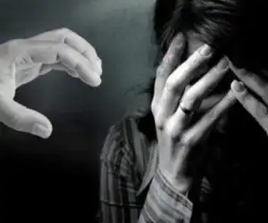 Biadab! Siswi SMP Disetubuhi Ayah Tiri dan Tetangga hingga Hamil