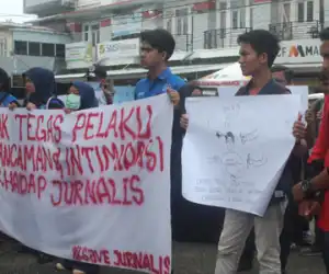 Tolak Premanisme Terhadap Wartawan, Mahasiswa UTU Gelar Aksi