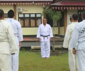 Jelang Kenaikan Pangkat Personil Polres Simeulue Ikuti Ujian Bela Diri