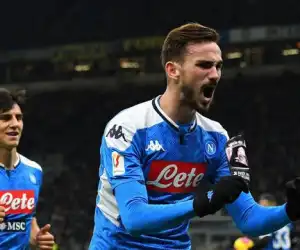 Di Stadion Giuseppe Meazza, Napoli Bungkam Inter Milan