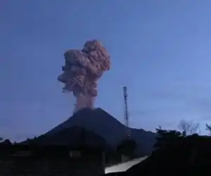 Waspada, Gunung Merapi Erupsi Dan Diprediksi Meletus Kembali