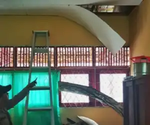 Ruang Kepala Sekolah SMP Negeri 2 Simeulue Dibobol Maling