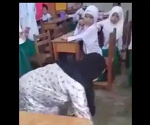 Tak Terima Anaknya Dihukum, Wali Murid Ini Minta Guru Merangkak Keliling Kelas