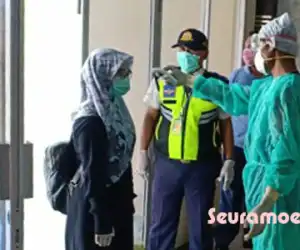 Penumpang Pesawat Diperiksa Suhu Tubuh di Bandara CND Nagan Raya