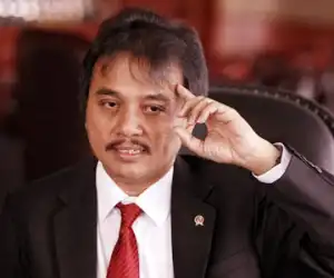 Sering Blunder dan Unfaedah, Roy Suryo Minta Stafsus Milenial Dipecat