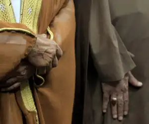 Begini Penjelasan Imam Syafi’i Mengenai Anak Hasil Zina Jadi Imam Sholat