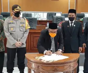 Bupati Aceh Jaya Sampaikan LKPJ, Ini Sikap DPRK
