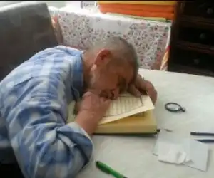 Layaknya Orang Tidur, Guru Ngaji Ini Meningggal Dunia saat Baca Al Quran