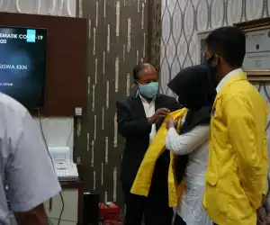 Mahasiswa KKN Tematik COVID-19 UTU Dilepas Rektor ke Desa Masing-Masing