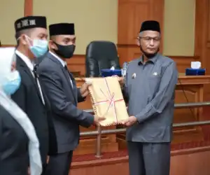 Bupati Nagan Raya Ajukan Lima Raqan ke DPRK