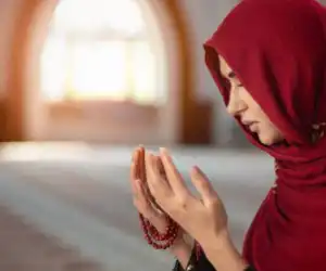 Ini Doa Setelah Baca Surah Al Waqiah untuk Keberkahan Razeki