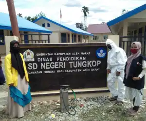 100 dari 566 Sekolah Disterilkan Oleh PMI Aceh Barat