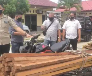 Diduga Pelaku Illegal Logging, Tiga Warga Diamankan Polres Aceh Singkil