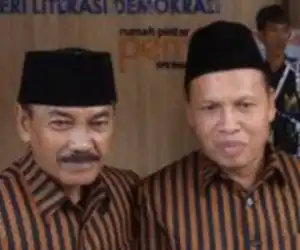 Tukang Jahid dan Ketua RW Tantang Anak Presiden di Pilkada Solo
