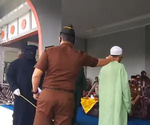 Enam Terpidana Maisir di Nagan Raya Jalani Eksikusi Cambuk