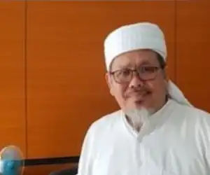 Tengku Zul: Maling Triliunan dari Taipan, yang Disertifikasi Ulama