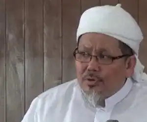 Tolak Buka Cadar, Peserta MTQ Ini Diganjar Hadiah Umrah Oleh Tengku Zul