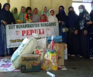 SDIT Muhammadiyah Manggeng, Abdya Santuni Keluarga Fatimah yang Baru Masuk Islam