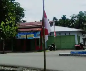 Peringati G30 S PKI Warga Nagan Raya Kibarkan Bendera Setengah Tiang