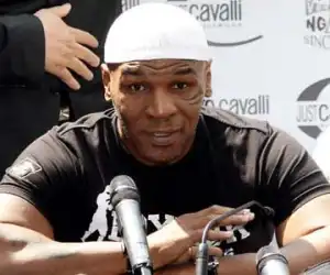 Fakta Baru, Ternyata Mike Tyson Masuk Islam Bukan di Penjara