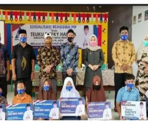 Ribuan Siswa di Aceh Selatan Terima Beasiswa Program Indonesia Pintar
