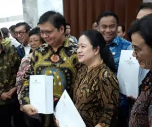 ‘Omnibus Law’ RUU Cipta Kerja Mendadak Disahkan, Ada Apa dengan Pemerintah dan DPR