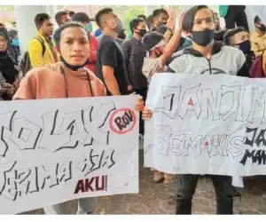 Pimpinan Serta Anggota DPRK Aceh Selatan Teken Petisi Tolak UU Cipta Kerja
