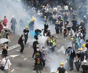 Hong Kong Tangkap 10.000 Orang Atas Tuduhan Melakukan Kerusuhan Sosial