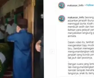 Bocah Ini Tegar Saat Azani Jenazah Sang Ibu, Pelayat Menangis
