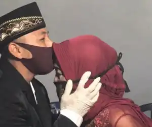 Karena Iseng, Pemuda Ini Nikahi Nenek Berusia 76 Tahun, Begini Ceritanya