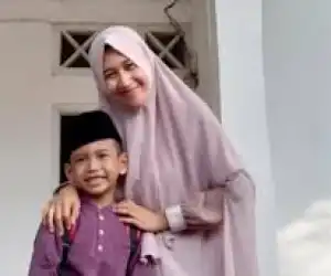 Netizen Doa Rujuk dengan UAS, Ini Respons Mantan Istrinya
