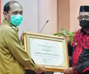 Keempat Kalinya, Pemkab Aceh Jaya Kembali Terima Penghargaan Sebagai Kabupaten Peduli HAM