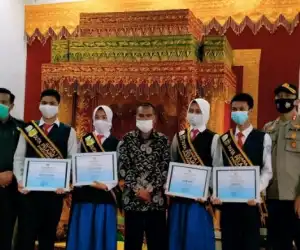 Empat Pelajar Ukir Prestasi di Ajang Duta Khamtibmas dan Sadar Hukum