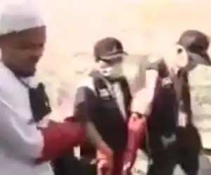 Melawan Lupa! Tsunami Aceh dan Tim Pemburu Mayat FPI