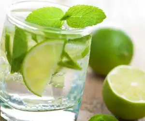 Ternyata Mitos! Menurunkan Berat Badan dengan Cara Minum Jeruk Nipis