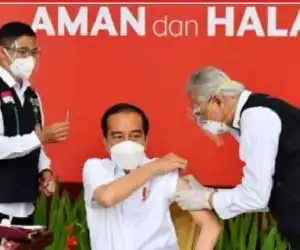 Ketua Satgas COVID-19 IDI: Efek Vaksinasi Lama Terasa