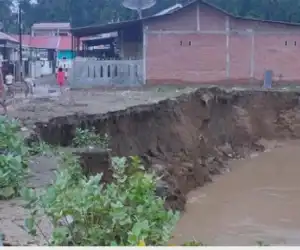 Begini Penampakan Rumah Warga di Pidie yang Terancam Ambruk ke Sungai