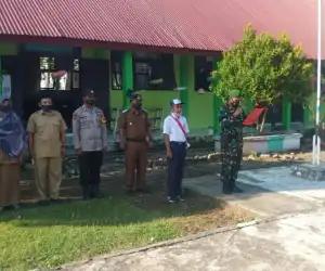 Danramil 02 Lhok Kruet Aceh Jaya Menghimbau kepada Siswa Siswi Agar Menjauhi Narkoba