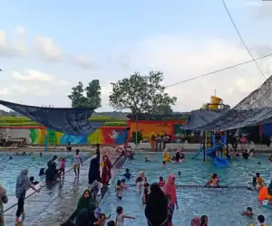 Menjelang Ramadhan Wisata Air Dipadati Pengunjung di Pidie Jaya