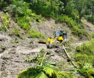Sempat Ditutupi Longsor Jalan Lintas di Desa Uyem, Gayo Lues Bisa Dilalui Kembali