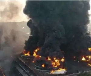 Ledakan dan Kebakaran Hebat Guncang Pelabuhan Dubai