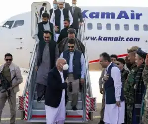 Ashraf Ghani Melarikan Diri dengan Uang Satu Helikopter dan Empat Mobil