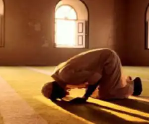 Inilah Lima Tingkatan Sholat. Ada di Mana Kita?