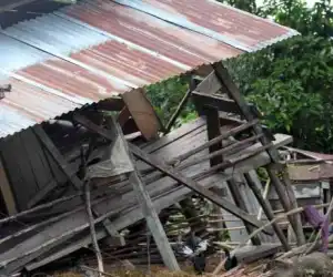 Kawanan “Teuku Rayeuk” Ngamuk, Rumah Warga Diobrak Abrik 