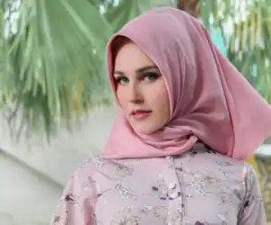 Jadi Mualaf, Model Asal Prancis Menikah Dengan Pria Aceh