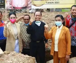 Nitizen Heboh! Krisdayanti Berdoa Bersama Pendeta